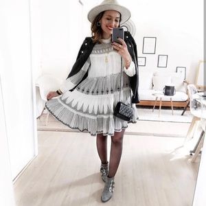 Embroidered Zara dress white long sleeve cotton xs